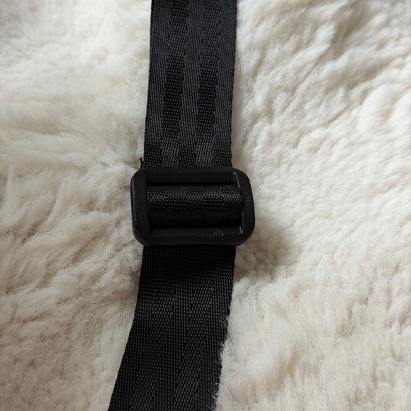 Carhartt Wip Bucket Outdoor Black Crossbody Bag - Picture 10 of 14